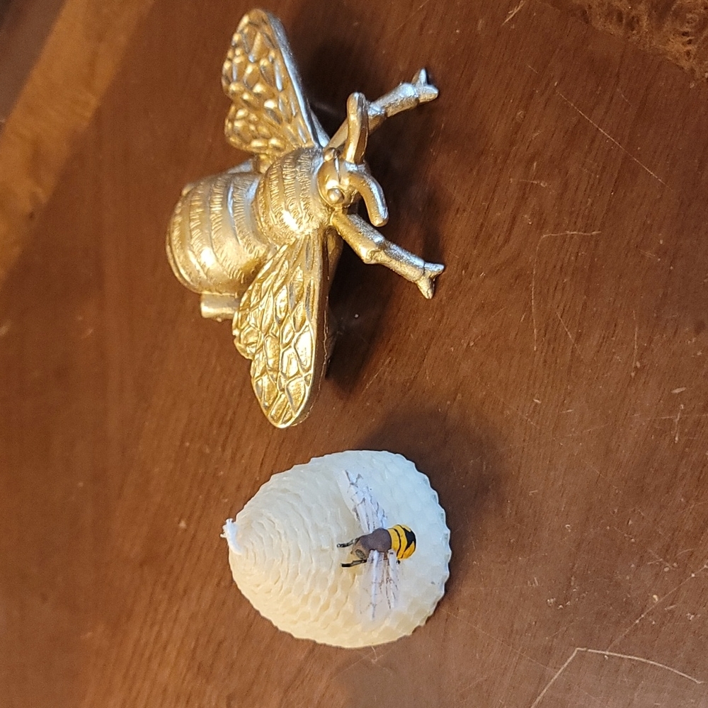 Bee Decoration